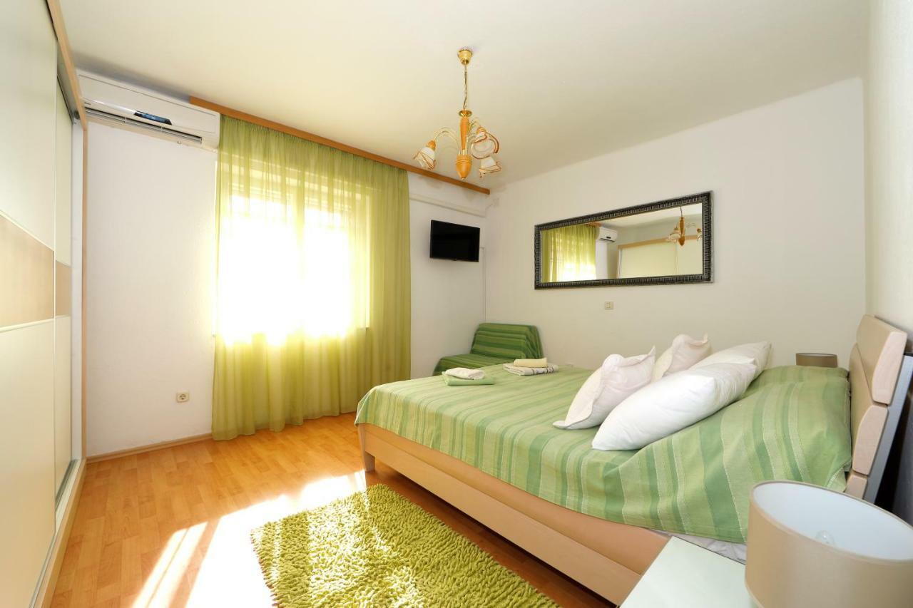 Apartmani Darinka Baška Voda エクステリア 写真